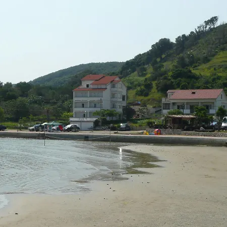 In 17861 Apartman Supetarska Draga